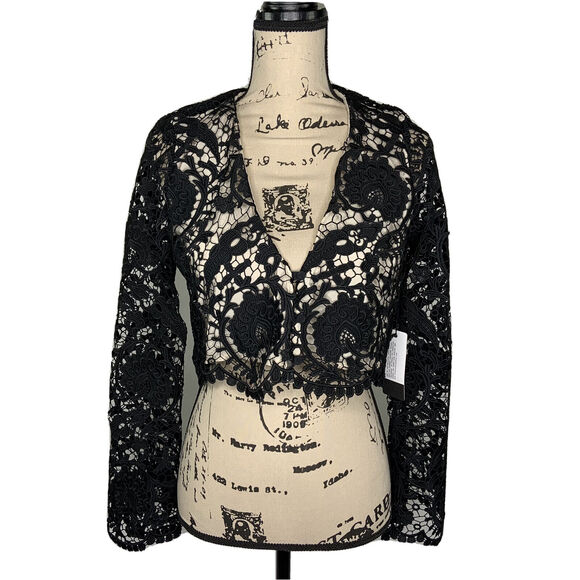NWT Stone Cold Fox Charlie‎ Blouse Size S Black Lace Crochet Crop Preppy Boho - Picture 2 of 8